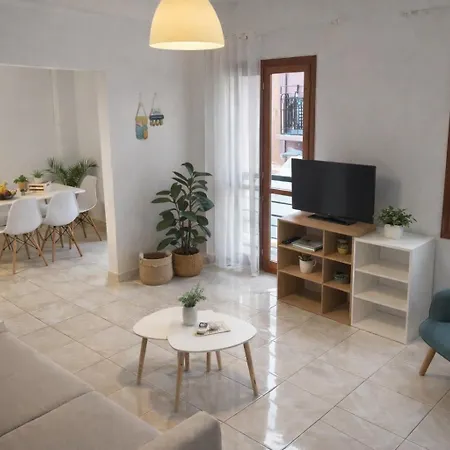 Gardenia Maisonette Rooftop Old Town View Апартаменти *