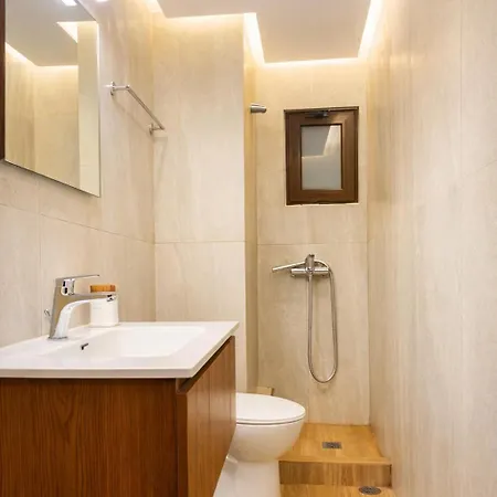 Gardenia Maisonette Rooftop Old Town View *