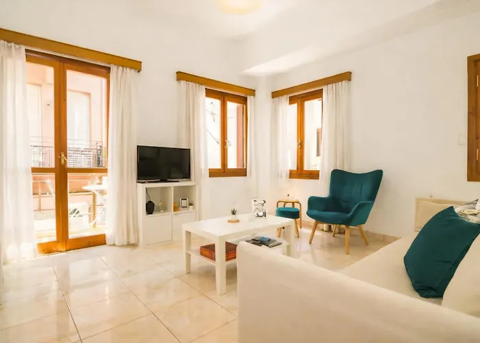 Gardenia Maisonette Rooftop Old Town View