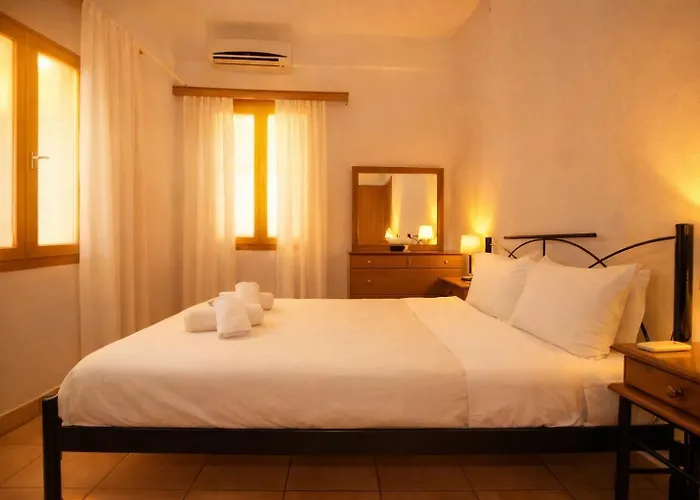 Gardenia Maisonette Rooftop Old Town View